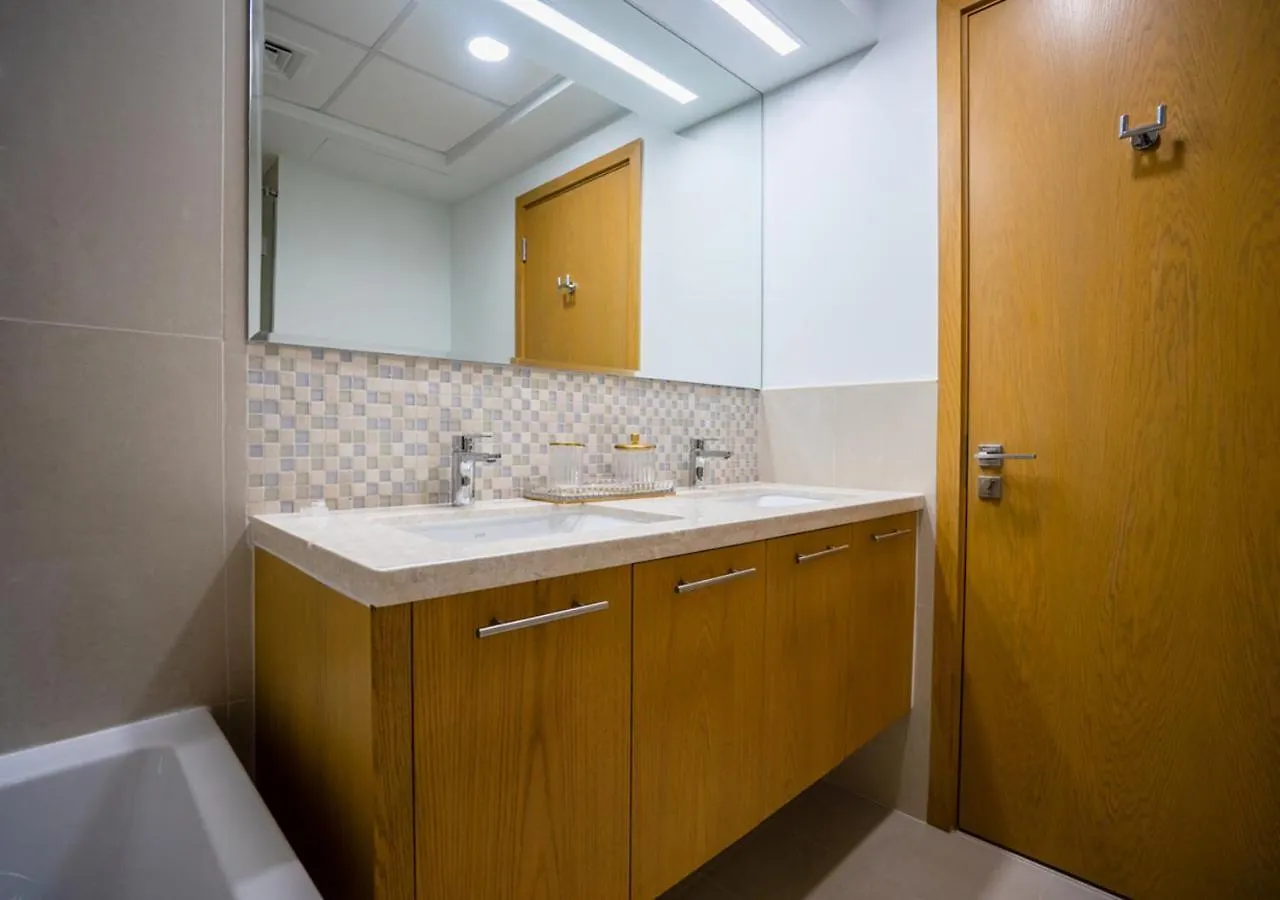 Nasma Luxury Stays - Bellevue Tower 1 Dubai Appartamento
